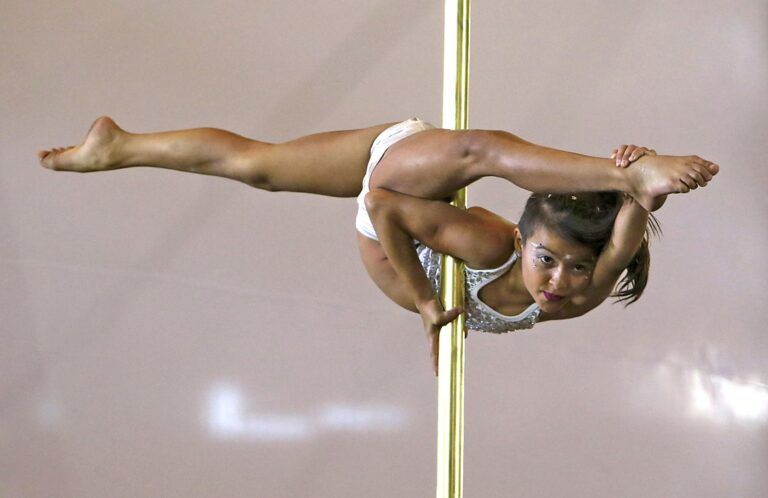 Lis Laura Venturi, a Menina dos Olhos do Gaia Pole Fitness